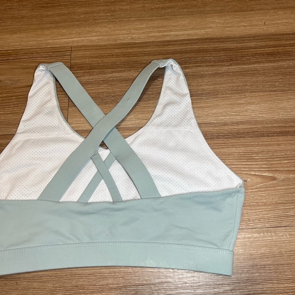 Women’s Mint Green Sports Bra Size M - Picture 6 of 10